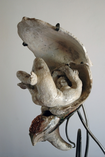 Aurora, cm. 52x160x96, ceramica raku e ferro, 2006